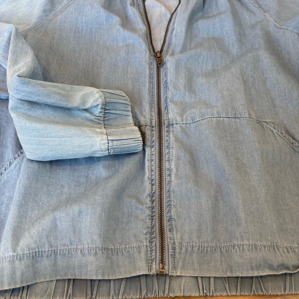 Fabletics Lightweight Chambray Bomber Style Zipper Jacket - Picture 8 of 8